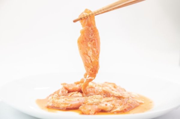 画像2: うま辛！！ピリ辛こにく (2)